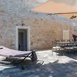 5 Bedroom Cozy In Galižana