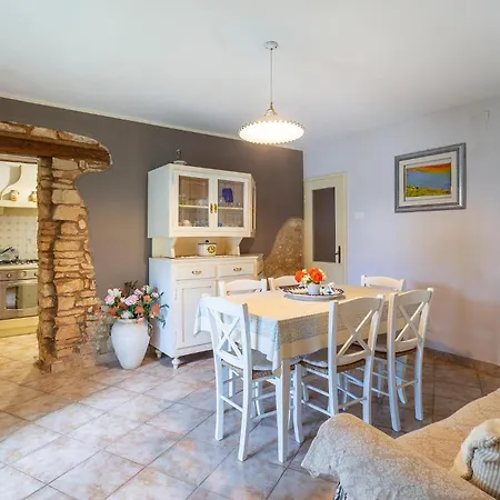 5 Bedroom Cozy In Casa vacanze *