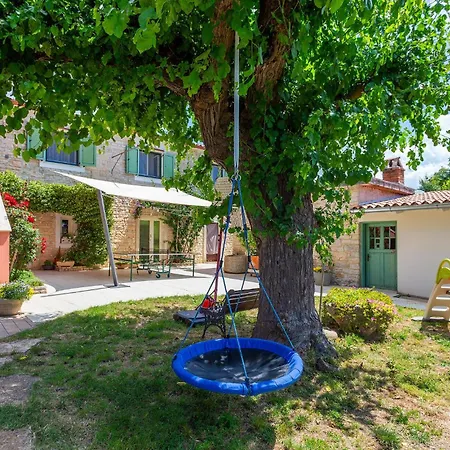 5 Bedroom Cozy In *